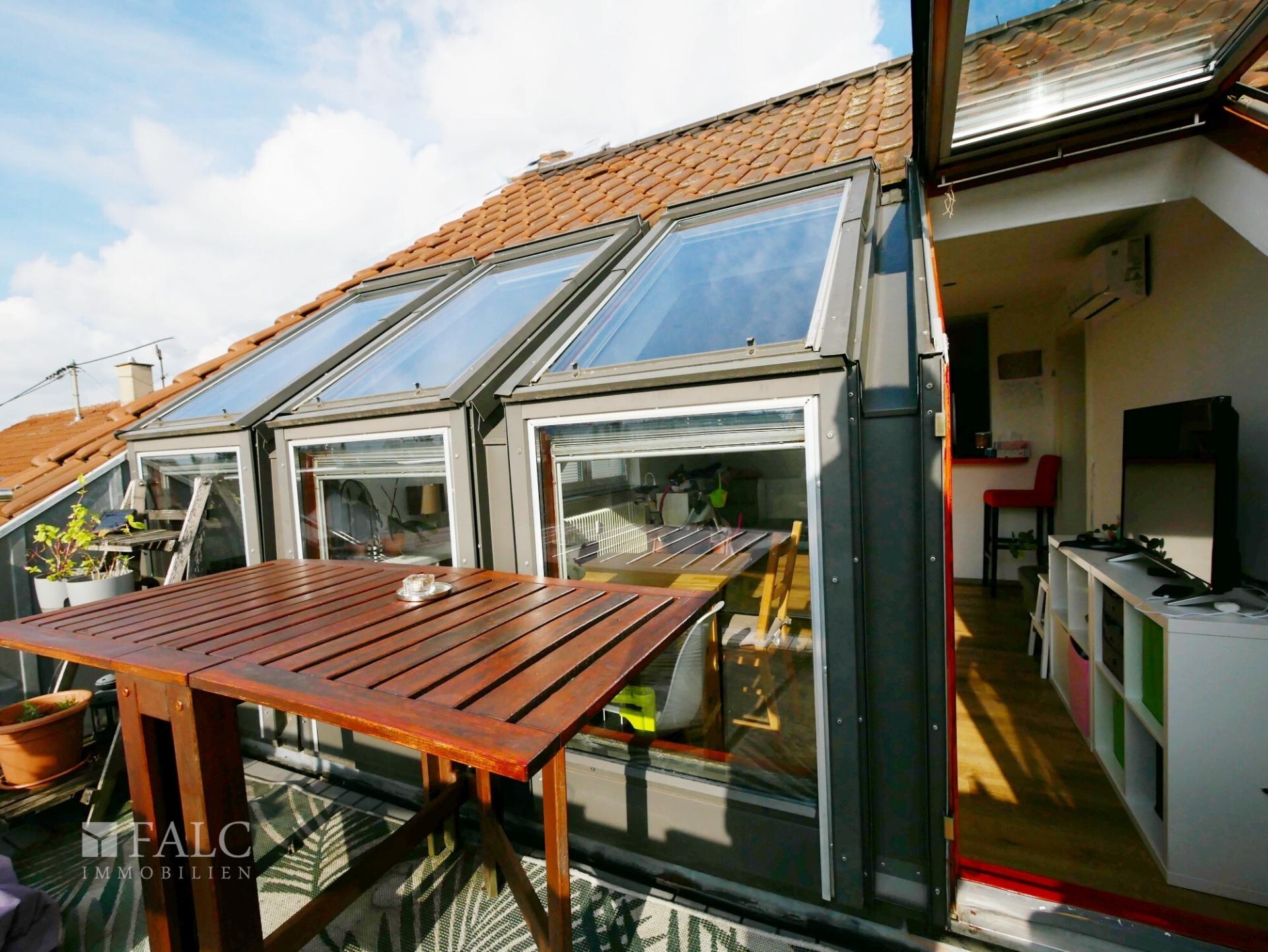 11 Loggia -1